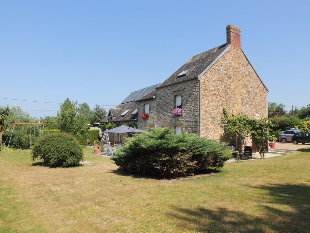 Au Coeur De La Baie Apartamento Le Val-Saint-Père Exterior foto